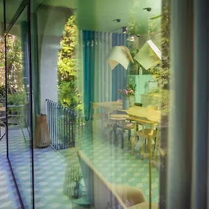 Hotel Bagatelle Gardenhouse, Budapest