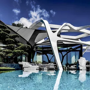  Villa Poets Garden